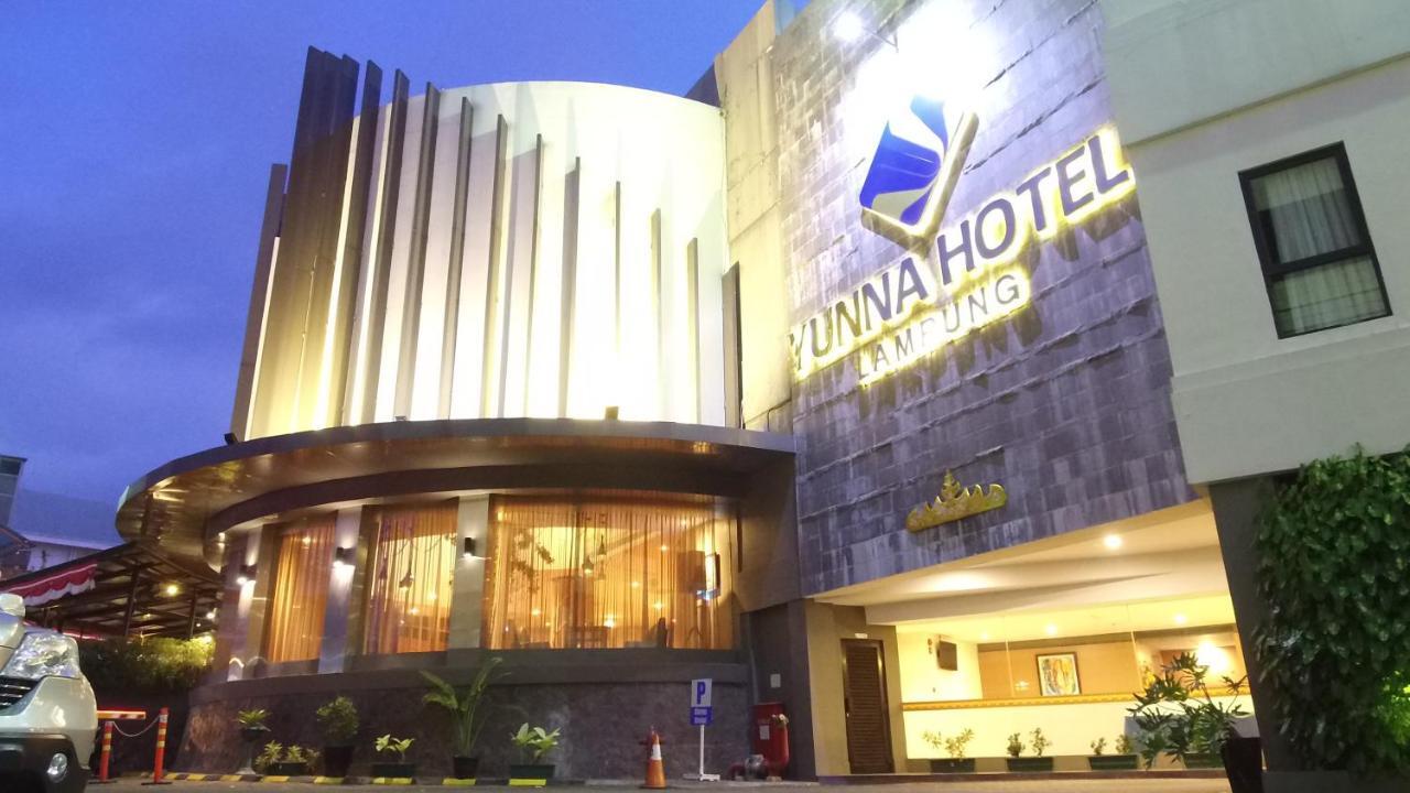 Yunna Hotel Lampung Бандар-Лампунг Экстерьер фото